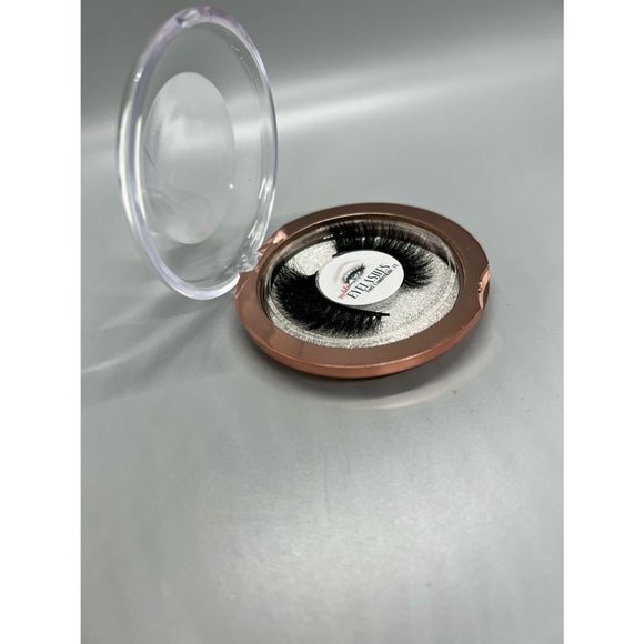 *HOST PICK!!* Full Volume Custom Handmade Lash Extensions (Strip) - Picture 4 of 4